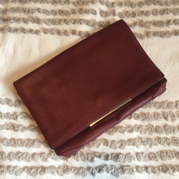 NWOT Kenneth Cole "Mercer Street Clutch" - Picture 1 of 8